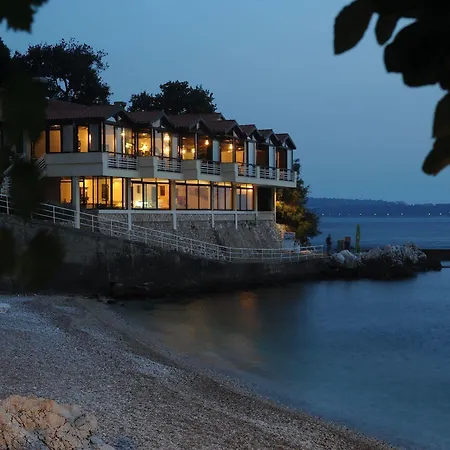 Orphee Hotel